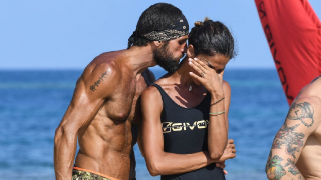 Isola, l'ex naufraga Martani attacca Francesca: 'Non ha votato Gilles perch&eacute; ha paura'.