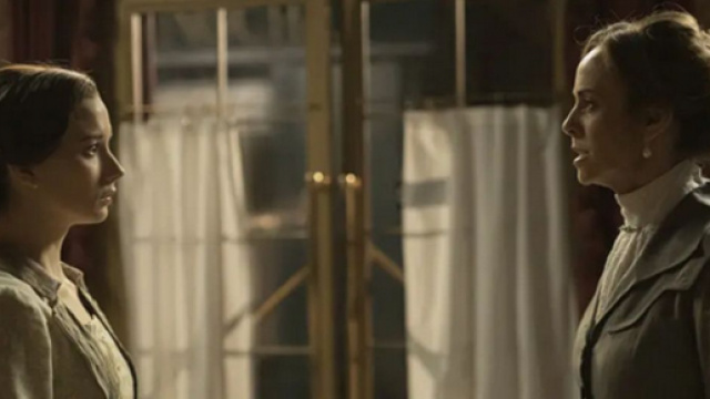 Una vita, trame Spagna: Camino costretta a frequentare Ildefonso.