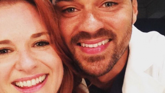 Grey's Anatomy 17, Sarah Drew su Jesse Williams: 'Tra noi c'&egrave; un'amicizia meravigliosa'.