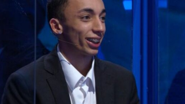 Isola dei Famosi, Jed&agrave; su Roger Garth: &lsquo;Ti faccio cadere la maschera da finto buonista&rsquo;.