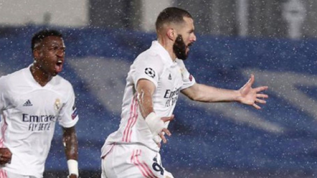 Karim Benzema a permis au Real Madrid d&rsquo;&eacute;galiser contre Chelsea (Credit : Twitter officiel de Karim Benzema)