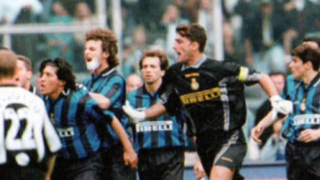 Nella foto Juventus-Inter del 1998.