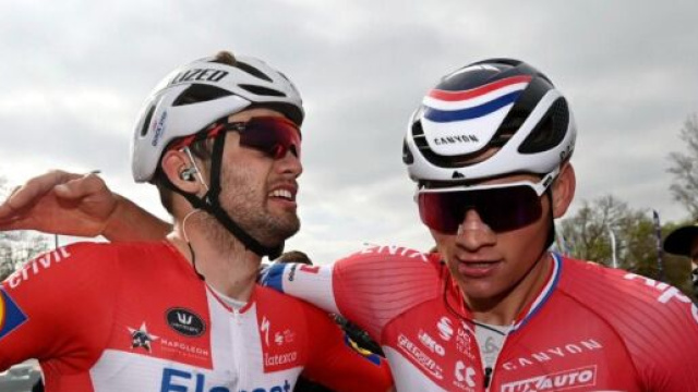 Kasper Asgreen e Mathieu Van der Poel al Giro delle Fiandre