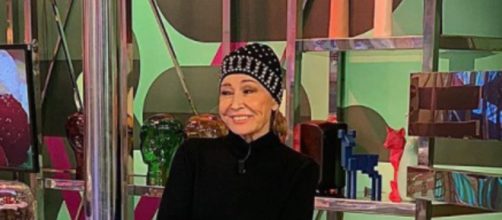 Mila Xim&eacute;nez ha vuelto a los plat&oacute;s de Telecinco dispuesta a afrontar un nuevo tratamiento de su enfermedad (Instagram @milaximenezoficial)