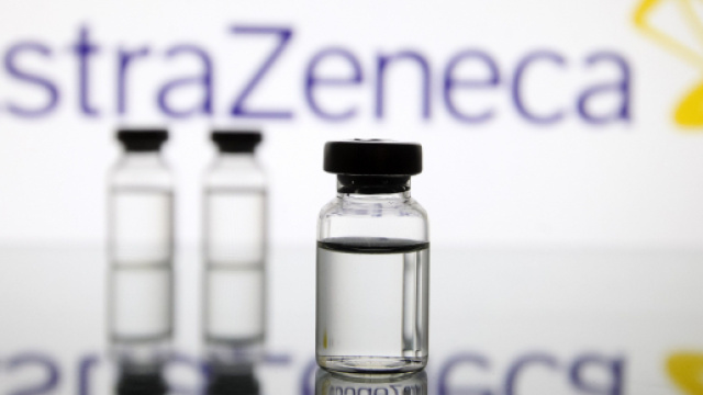 Dopo parere Ema, AstraZeneca consigliato a over 30 nel Regno Unito e forse a over 60 in UE.
