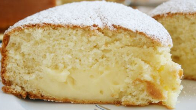 Torta con crema pasticcera, un dolce irresistibile e molto gustoso