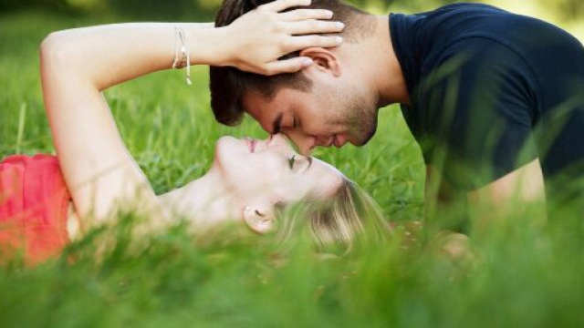 L'oroscopo sull'amore dal 12 al 18 aprile: Venere in Toro, sorprese per Leone e Acquario.