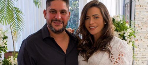 Jorge e Rachel se casaram em cerim&ocirc;nia intimista. (Foto: Arquivo Pessoal)