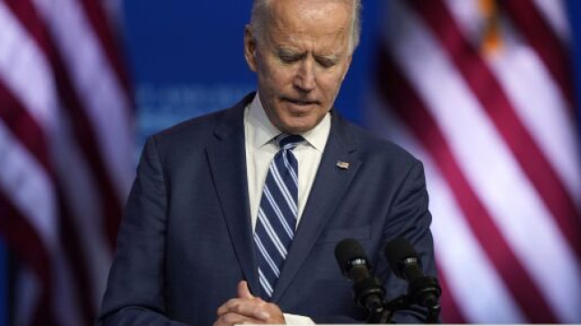 Biden dichiara di voler limitare la vendita di armi.