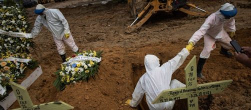 Brasil chega ao patamar mais alto de mortes provocadas no m&ecirc;s de abril de 2021 (Arquivo Blasting News)