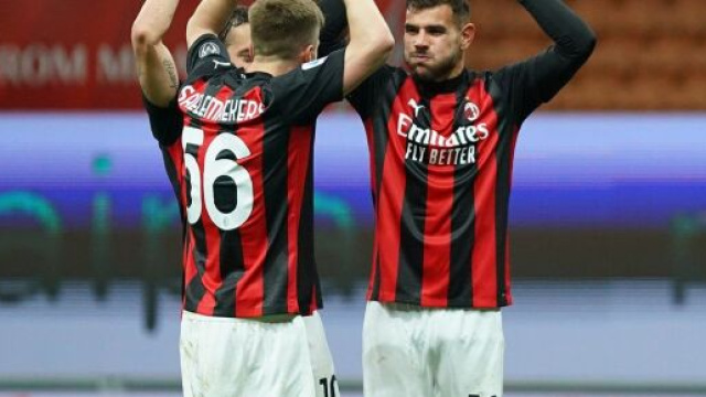 Theo Hernandez a segno contro il Benevento - foto di acmilan.com