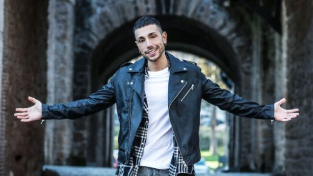 Amici, Manuel Aspidi fa coming out in tv.