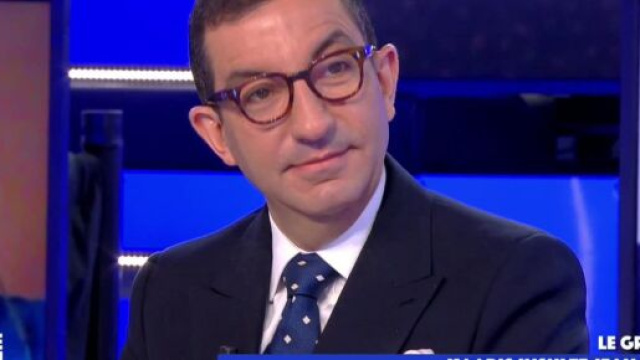 Jean Messiha dans TPMP pr&eacute;sent&eacute; par Cyril Hanouna - Capture d'&eacute;cran C8