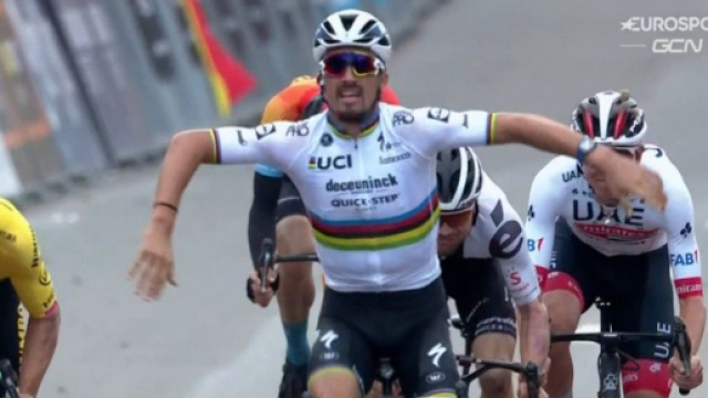 Ciclismo, niente Olimpiadi di Tokyo per Julian Alaphilippe.