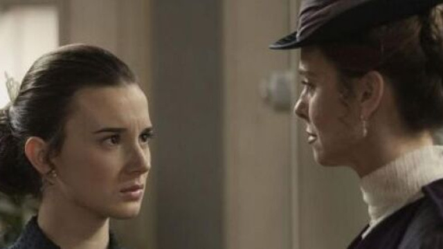 Una vita trame Spagna: Felicia sconvolta dopo aver appreso della storia tra Camino e Maite.