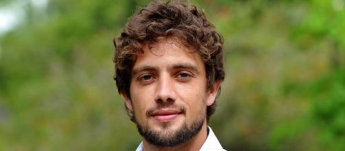 Rodrigo em 'A Vida da Gente' (Reprodu&ccedil;&atilde;o/Rede Globo)