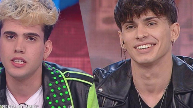 Amici 20, fan dalla parte di Aka7even, Deddy e Alessandro: 'Trattati a pesci in faccia, neanche un saluto'.
