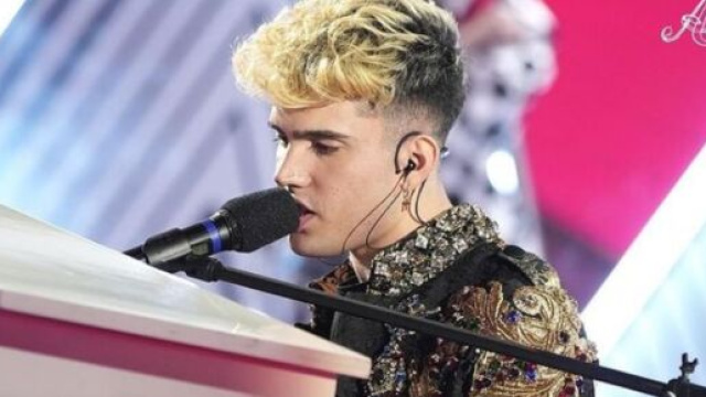 Amici 20, la coach Pettinelli su Aka7even 'Il mio 'ciuccio e presuntuoso' preferito'.