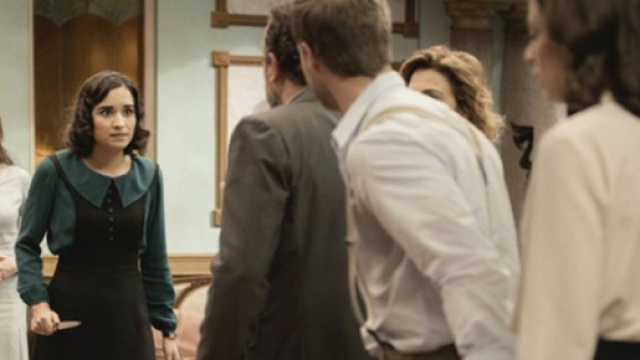 Il segreto, trame Spagna: Adolfo rischia l&rsquo;arresto a causa della moglie Rosa.