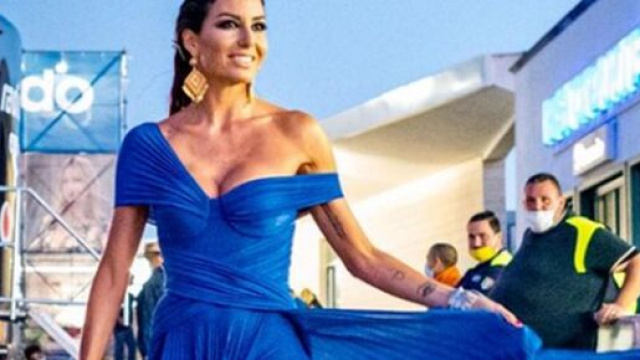 Elisabetta Gregoraci rompe il silenzio dopo le voci di fidanzamento: 'Felicemente single'.