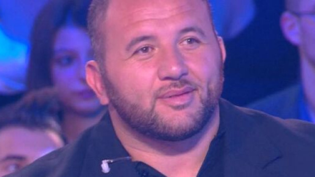 Mokhtar fait partie de la famille de l'&eacute;mission de Cyril Hanouna - Source : Capture d'&eacute;cran C8