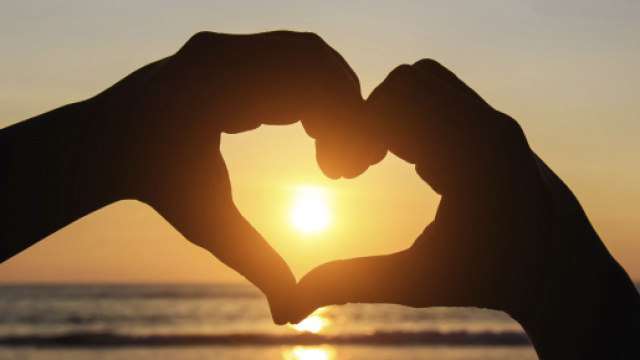 L'oroscopo di domani 25 maggio: Gemelli 'top del giorno', Cancro vola in amore (1^ met&agrave;).