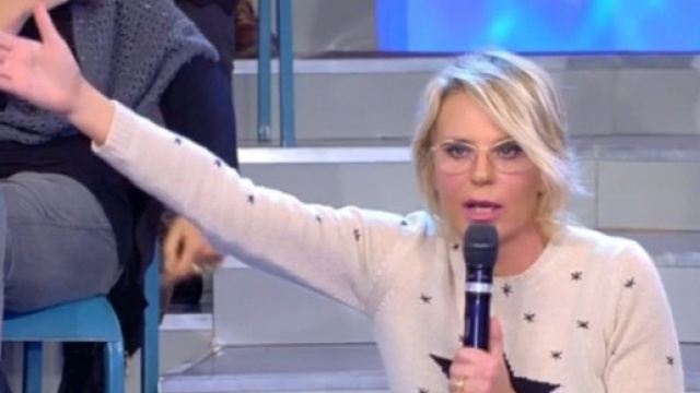 Maria De Filippi contro Armando a Uomini e Donne.