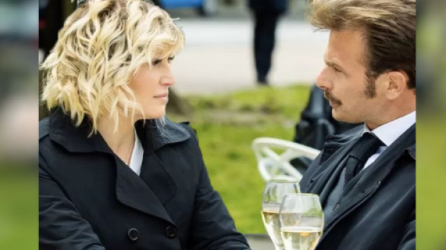 Un posto al sole, Lara Martinelli (Chiara Conti) e Pietro Abbate (Simon Grechi).