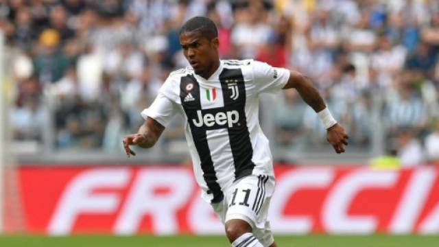 Juventus, Douglas Costa al Gremio.