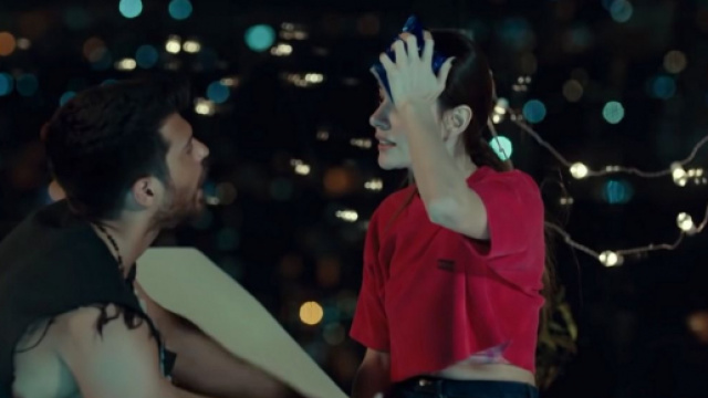 Mr Wrong, anticipazioni al 4 giugno: &Ouml;zg&uuml;r deve cercarsi una finta ragazza da proporre a mamma Sevim.