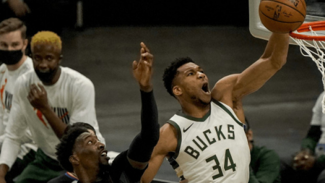 Giannis Antetokounmpo e Bam Adebayo.