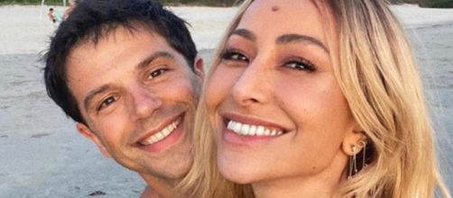 Duda Nagle e Sabrina Sato d&atilde;o beij&atilde;o em campanha (Reprodu&ccedil;&atilde;o/Instagram)