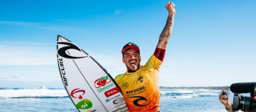 Gabriel Medina conquista etapa da Austr&aacute;lia e j&aacute; figura entre os dez maiores vencedores do circuito mundial (Matt Dunbar/World Surrf League)
