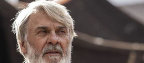 Abra&atilde;o emocionado em 'G&ecirc;nesis' (Reprodu&ccedil;&atilde;o/Record TV)