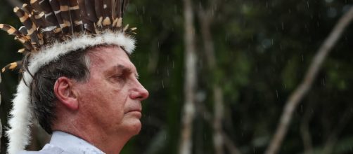 Presidente Bolsonaro sugeriu que a CPI da Covid convocasse &iacute;ndios para falar de ch&aacute; (Marcos Corr&ecirc;a/PR)