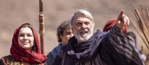 Sara e Abra&atilde;o em 'G&ecirc;nesis' (Reprodu&ccedil;&atilde;o/Record TV)