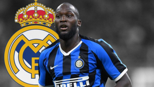 Inter, Conte chiede l'acquisto di Lukaku al Real Madrid.