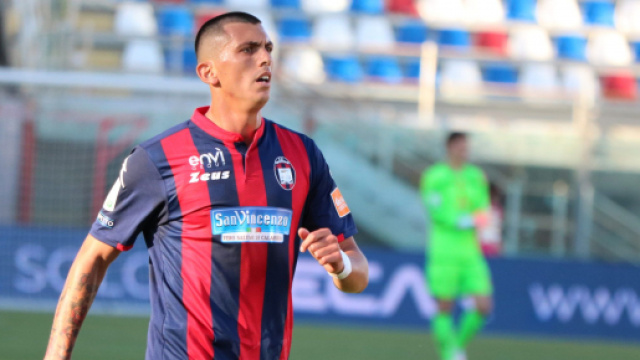 Calciomercato Crotone: la Salernitana sarebbe interessata a Molina.