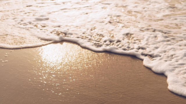 Oroscopo di domani 5 giugno: ottimo sabato per Gemelli, Toro risale (prima met&agrave;).