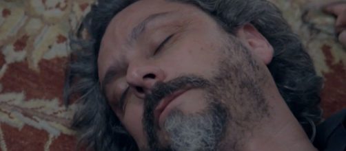 Z&eacute; passa mal em 'Imp&eacute;rio' (Reprodu&ccedil;&atilde;o/Rede Globo)