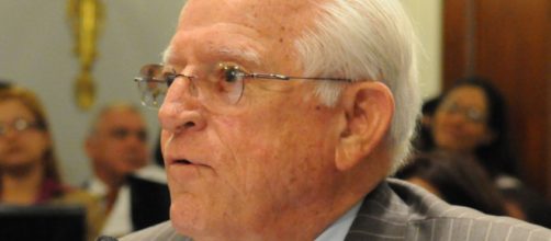 Former Puerto Rico Gov. Carlos Romero Barcel&oacute; dies at 88 (Image source: Wikimedia Commons)