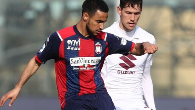 Crotone, Adam Ounas verso il ritorno al Napoli - goal.com