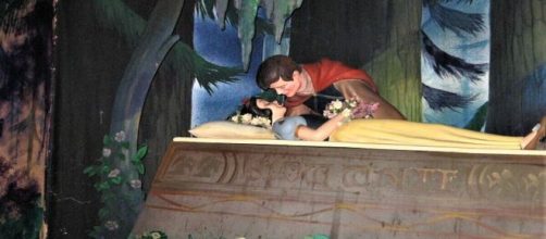 Prince Charming kissing Snow White in &lsquo;Disneyland [Photo Credit: Emily Gracey/Flickr]