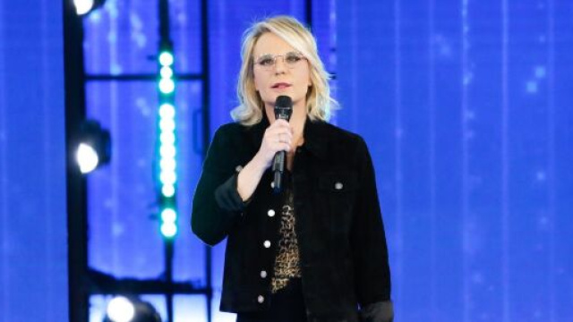 Amici, Sangiovanni e Giulia discutono, De Filippi: 'Anche lui ha bisogno di essere capito'.