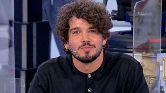 Uomini e Donne, Gianluca De Matteis cade dalla moto e va al pronto soccorso.