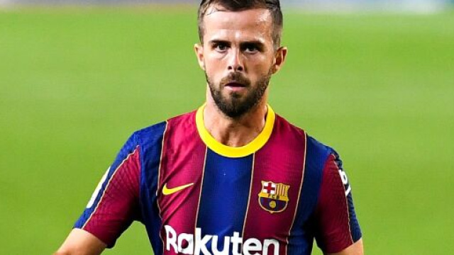 Pjanic potrebbe lasciare il Barcellona dopo 1 anno.
