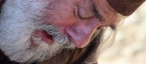 Abra&atilde;o faz pedido emocionante em 'G&ecirc;nesis' (Reprodu&ccedil;&atilde;o/Record TV)