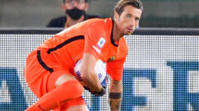 Antonio Mirante, portiere in scadenza di contratto con la Roma.