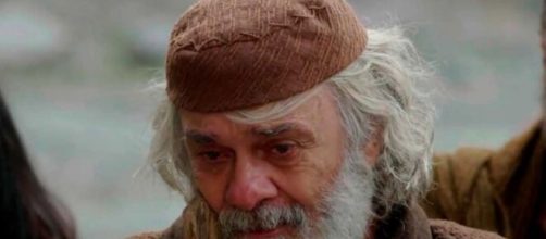 Abra&atilde;o faz pedido emocionante aos filhos em 'G&ecirc;nesis' (Reprodu&ccedil;&atilde;o/Record TV)