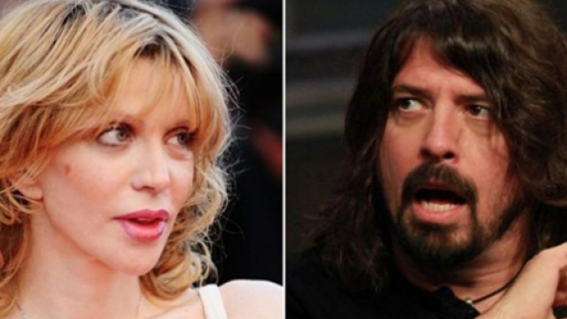 Courtney Love accusa Dave Grohl sul patrimonio di Kurt Cobain.